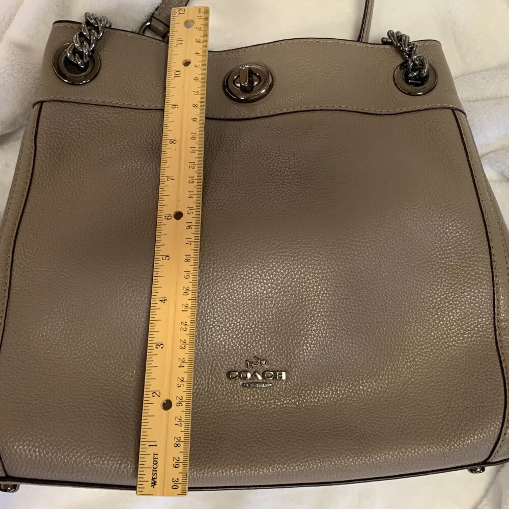 Coach Turnlock Edie Shoulder Bag β Taupe - Picture 4 of 16